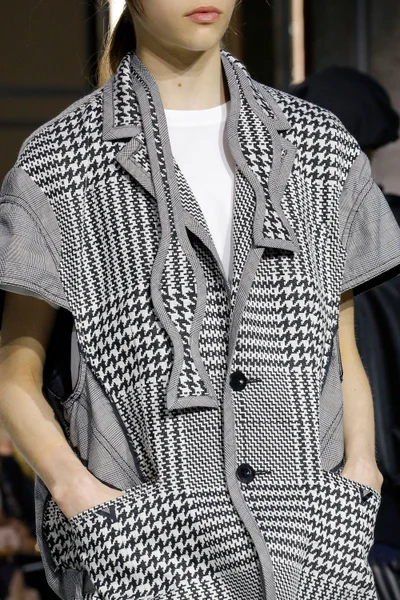Look 61